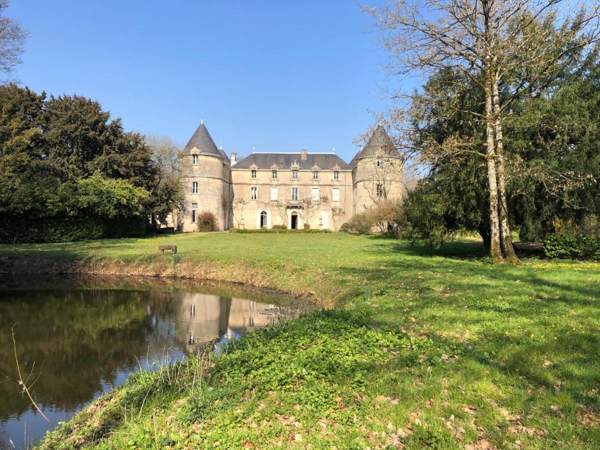 Chateau De La Mothe Saint-Sulpice-en-Pareds Exterior foto